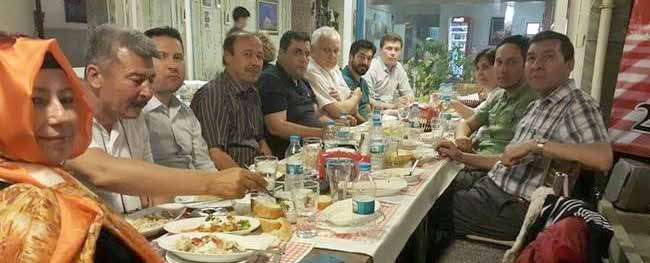 KIRIM VE NOGAY DERNEKLERI İFTARDA BULUŞTULAR ASYA ATİLA / QHA SİBEL ORAK ANKARA (QHA) - Kırım Derneği Genel Merkezi ile Nogay Derneği Ankara da iftarda buluştu.