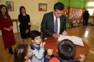 KUPES BALIKLARI ZEHİRLİ DEĞİL Bodrum Göltürkbükü beldesi Cennet Koyunda sahilde kıyıya vurmuş olarak çok sayıda kupes cinsi balık, ölü bulundu Sahil Güvenlik ve Bodrum Gıda Tarım ve Hayvancılık