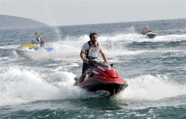 BODRUM LU SPORCULAR FETHİYE DEN 2 KUPAYLA DÖNDÜLER 2015 Enduro sezonu, Muğla ilinin Fethiye ilçesinde başlayan Türkiye Enduro Şampiyonası 1. Ayak Yarışı ile açıldı.