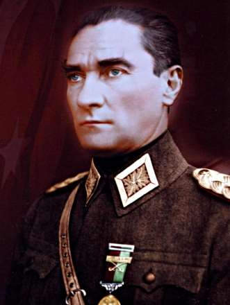 Çünkü Mustafa Kemal Atatürk; fikir, vatan, gelecek, bağımsızlık, özgürlük,