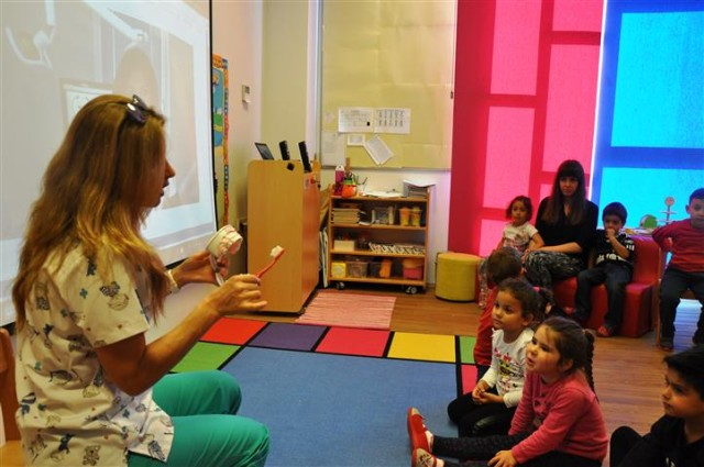 Merter Eğitim Kurumlarından Kan Bağışı Bodrum da eğitim ve öğretimde gösterdiği başarılar kadar sosyal proje ve faaliyetlere de destek veren Özel Merter Eğitim Kurumları okul bahçesinde düzenlediği