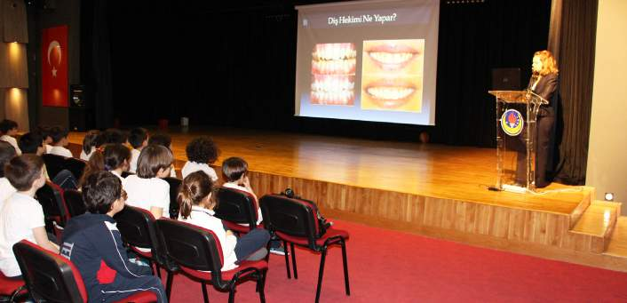 Diş Sağlığı Şöyleşisi 15 Şubat 2016 Pazartesi günü TED Ankara Koleji mezunlarından Diş Hekimi Sayın Fidan Akalın