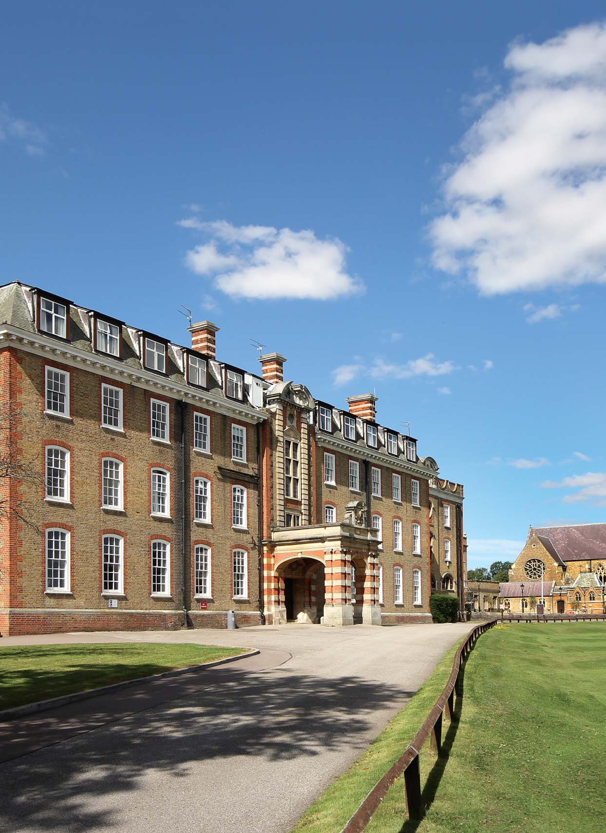 St Edmund's College, İngiltere'nin en eski