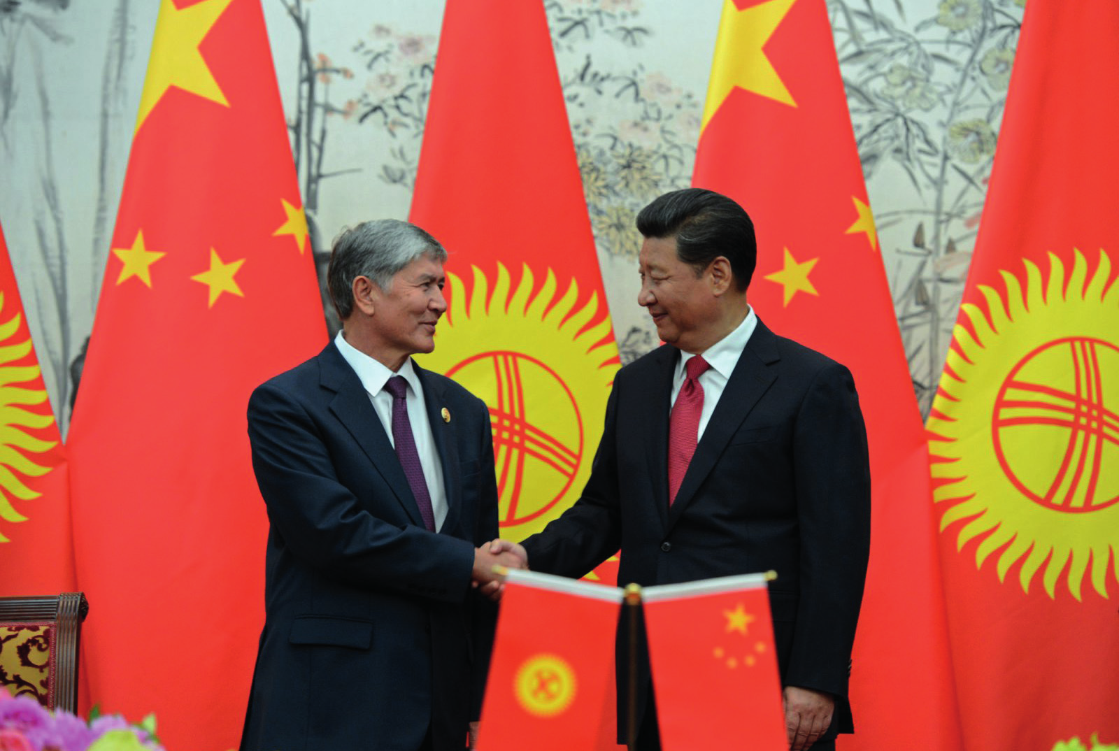ATAMBAYEV İN ÇİN ZİYARETİNİN SONUÇLARI 5-6 Ocak tarihlerinde Kırgızistan Devlet Başkanı A.Atambayev Çin e çalışma ziyareti gerçekleştirdi.