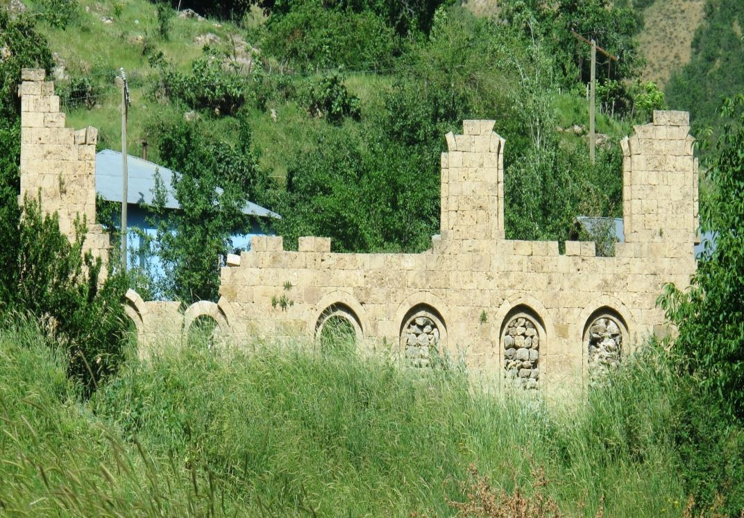 21 yerine oğlu Zekeriya Bey geçmiştir.