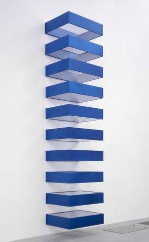 39 Resim 1.15. Donald Judd, Untitled (Large Stack), 1991, Blue Anozided Aliminium, Plexiglass, 457x101x49 cm. 1.3. RENK Klasik sanatta renk biçimin hizmetindeydi.