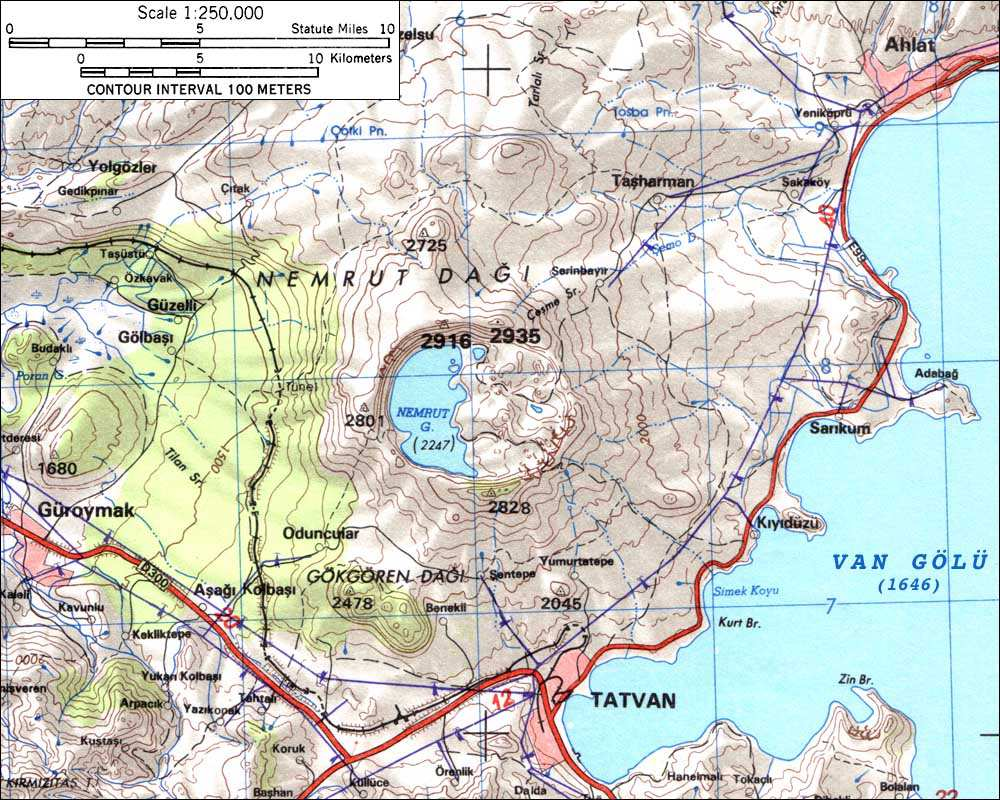 Şekil 16. Nemrut Kalderası. Haritaların kuşbakışı ile çizilmesinin temel nedeni, haritaya konu olan arazi üzerindeki bütün ayrıntıların tamamıyla gösterilmesidir.