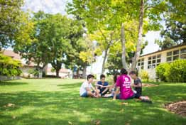 Marymount California University LOS ANGELES AMERİKA 1957 yılında kurulmuş olan Kings in Los Angeles da bulunun Yaz Okulu, Hollywood, Santa Monica ve Disneyland gibi ünlü yerlere yakın, Los Angeles