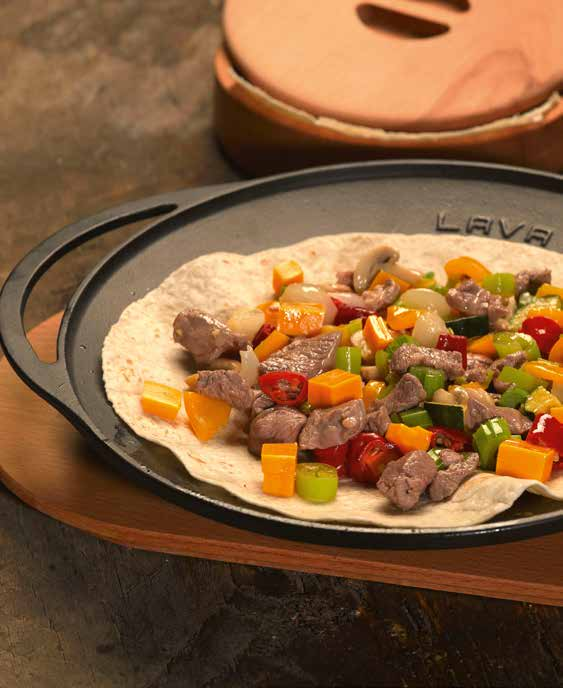 PIZZA / KREP / PANCAKE PLATES PİZZA / KREP / PANKEK TAVASI LV ECO Y KRP 20 w: 21cm l: 31cm h: 3cm 0,20 lt 1 1,02 kg Description: Pizza / Krep / Pancake Pan with metal handles, Round.