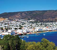 Avec le temps, les gens ont créé des hôtels avec l argent gagné, ce qui explique pourquoi les hôtels de Bodrum sont du style boutiques-hôtels.