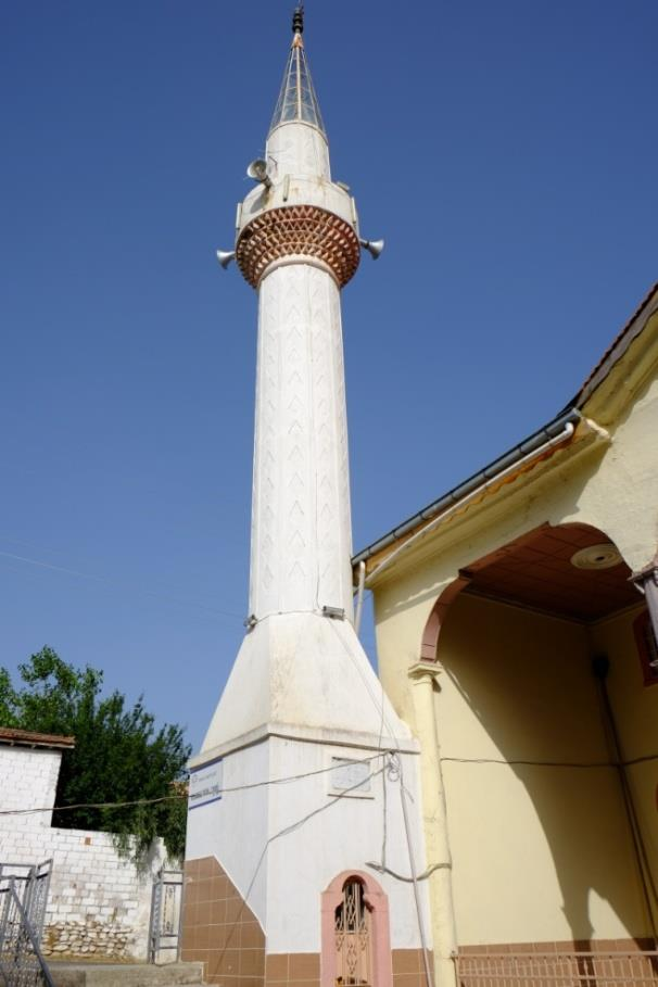 TURGUTLU IRLAMAZ KÖYÜ CAMİİ Resim