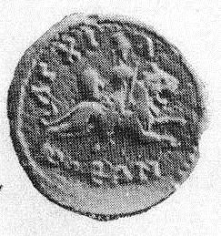 105 ANCHĠALOS(Pomorie) Kat. No: 1 Arka yüzde Kybele patera ve tympanum tutar şekilde oturarak betimlenmiştir. SĠKKE KATALOĞU * Hadrianus (İ.S. 117 138) Kat.