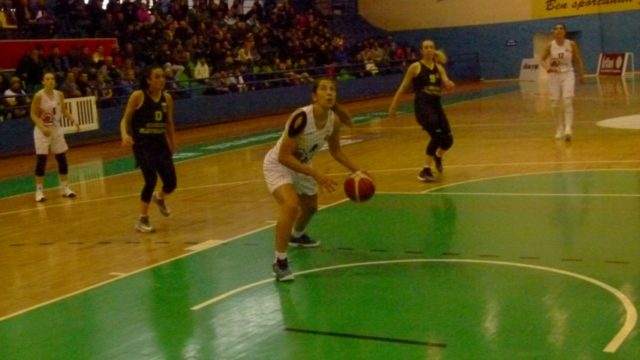 dakikadaki top kayıpları ile oyunu 68-77 kaybetti