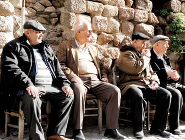 .. Ve Hangi taşı kaldırsanız altından tarih fışkırıyor sözü sanki Bergama için söylenmiş gibi... Bergama ya gidince ilk uğranılacak yerlerden biri Serapeion.