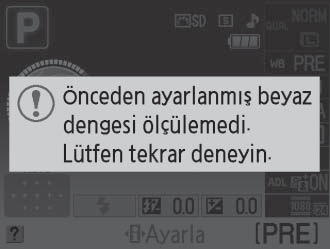 Hiçbir fotoğraf kaydedilmez; fotoğraf makinesi netleme içinde değilken bile beyaz dengesi doğru ölçülebilir. 6 Sonuçları kontrol edin.