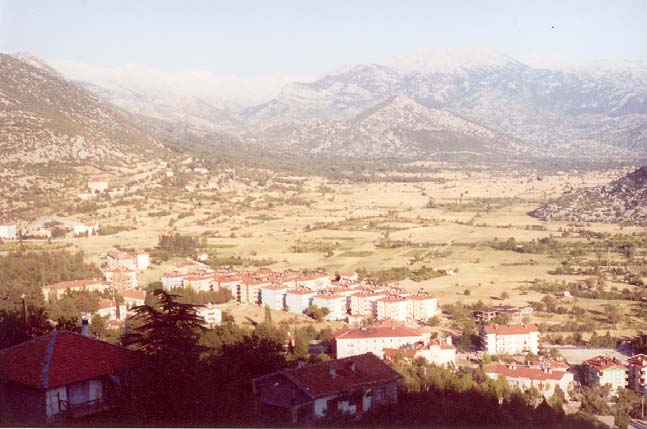 havzasının güney yarısındaki obrukların sayısında meydana gelen artışlar, buna delil olarak gösterilebilir (Göçmez vd. 2001:309).