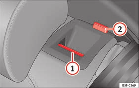 Çalışma Arka koltuk arkalığının katlanması ve kaldırılması 3 Geçerli olduğu model:leon ST Arka koltuk arkalığı indirildiğinde ilgili koltuklarda kimsenin yolculuk yapmasına izin verilmez (çocuk bile