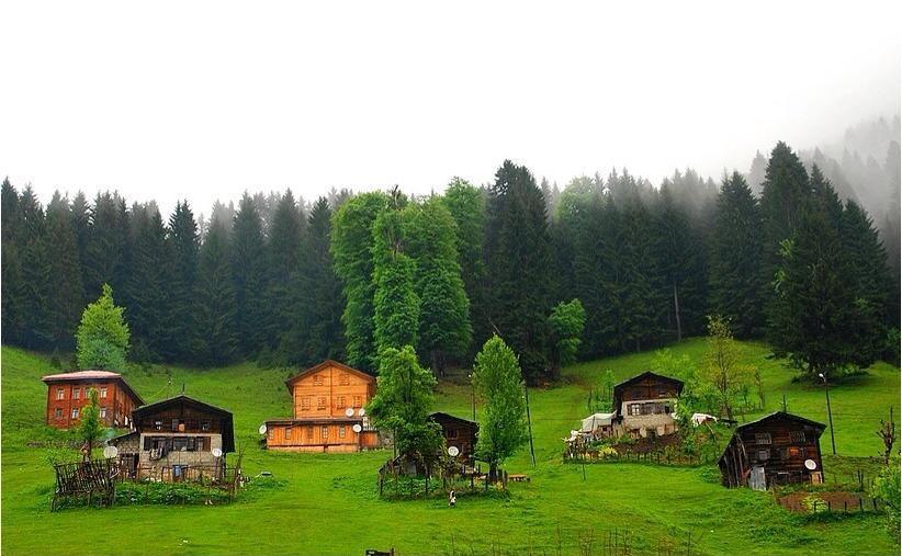 1.GÜN: (HAREKET) Değerli misafirlerimiz, sizleri Kayseri Park önünden 20:30 da alarak Karadeniz turumuza gece yolculuğu ile başlıyoruz.