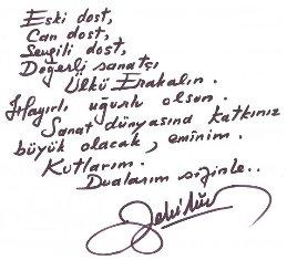 49 görmektedir [25]. İmza seçilmiş bir işaret olarak tesadüfi görülmemekte ve kişinin egosunu, ideallerini, ailesi ile ilişkisini, korumacı yapısını gösterdiği düşünülmektedir [25].