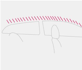 Hava perdesi, bir çarpışma esnasında sürücü ve ön koltuktaki yolcunun başlarını aracın içerisinde sağa sola çarpmasını engellemeye yardımcı olur.