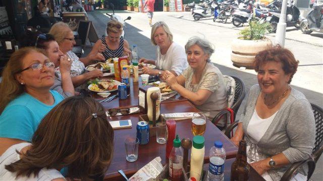 Haziran ayı buluşmalarını Bodrum Çarşısında ki Köşem Kafe de