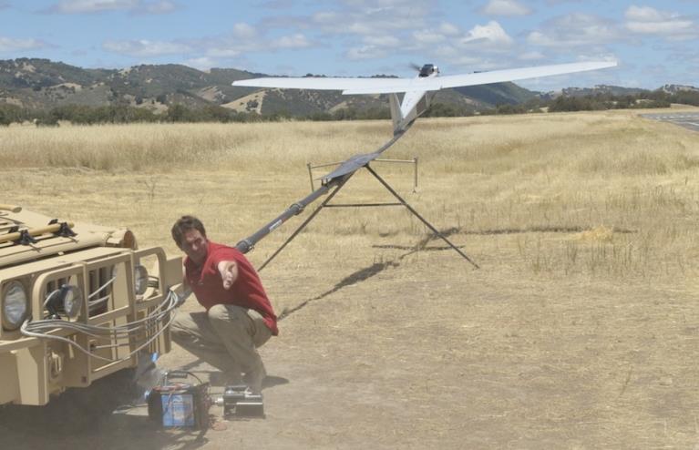 16 Bilgisayar görüntüleme ve geomatik teknolojileri birleştiğinde, uzaktan algılama ve düşük irtifada büyük ölçekli konvansiyonel haritalama için yeni bir algı oluşturmaktadır (Colomina, vd.