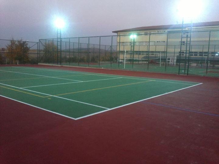 500 m 2 b) Açık Spor