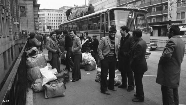 Göçmen İşçiliğin Nedenleri Eknmik, siyasi ve kültürel bir lgu Yaklaşık 232 milyn göçmen 15 ve üzeri yaşlarda 207 milyn göçmen 150 milyn göçmen