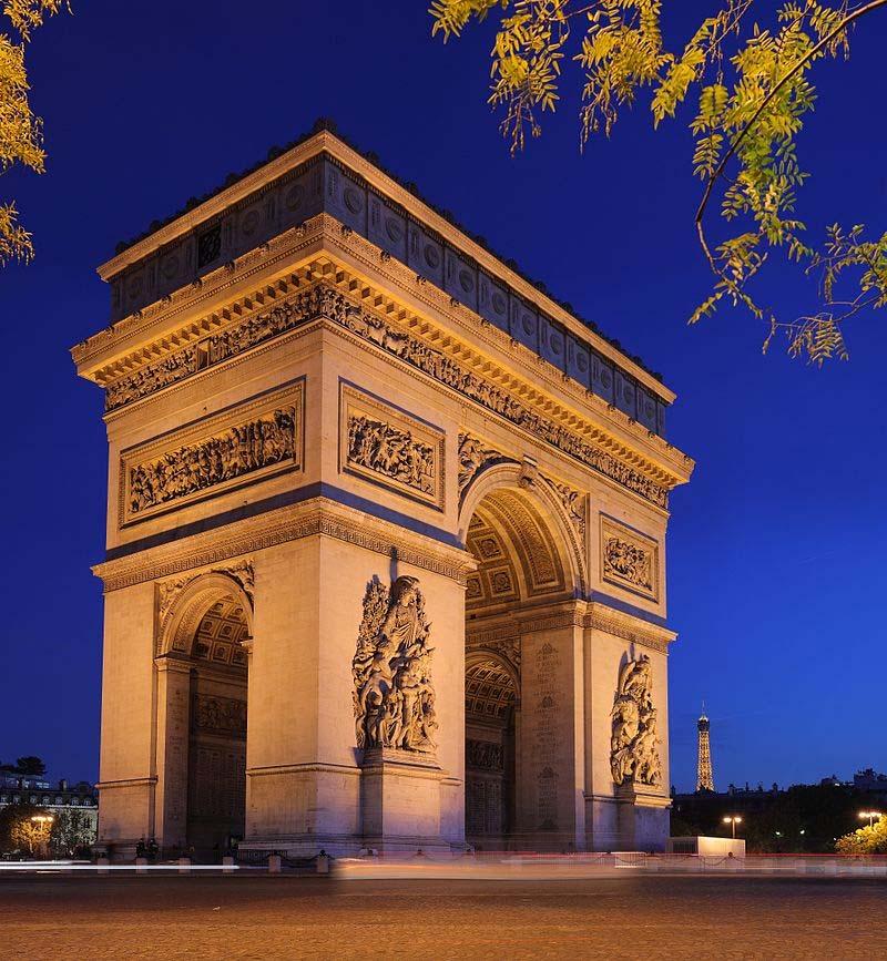 3. Zafer Takı (Arc de triomphe de l'étoile) Paris'te bulunan tarihi anıttır. Charles de Gaulle Meydanı'nın ortasında, Şanzelize Caddesi'nin batı kısmında yer almaktadır.