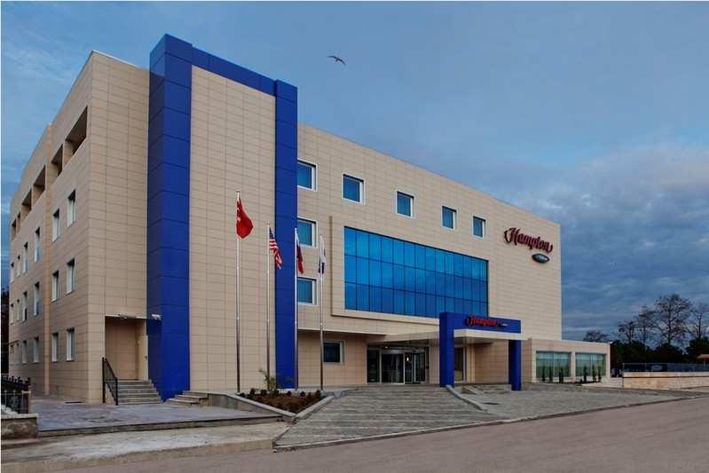 ATAKOY HAMPTON OTEL-