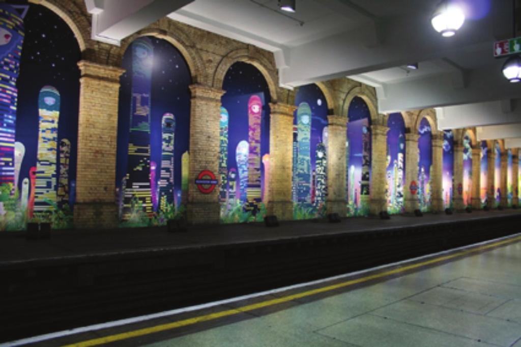 Şekil 0. Londra Gloucester Road Metro İstasyonu. Şekil. Atina Syntagma Metro İstasyonu.