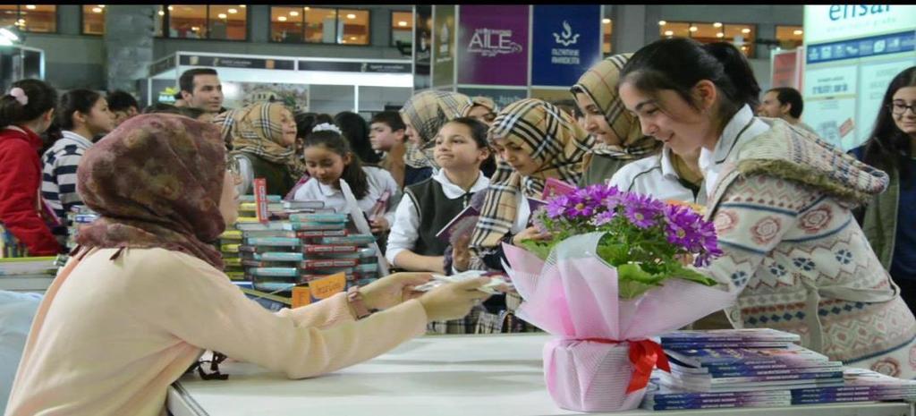 Tüyap Kitap Fuarı: Merkezlerimizde eğitim gören 171 kursiyerimizle 11/03/2016 tarihinde Tüyap ziyareti yapıldı.