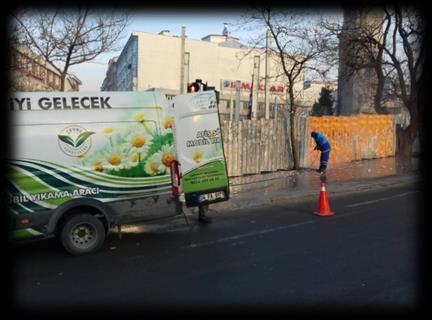 Yol Yıkama Afiş Sökme: 1 adet yol yıkama-afiş sökme aracı ile bölgemizde bulunan geçitlere, kamu