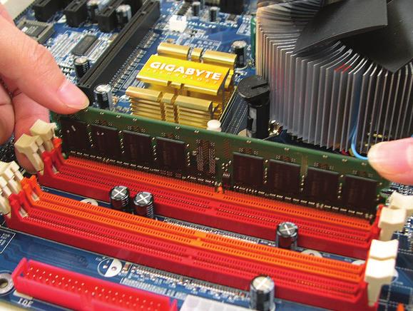 Çentik DDR2 DIMM DDR2 bellek modülünde, sadece bir yönde takılabilmesini sağlayan bir çentik bulunmaktadır.