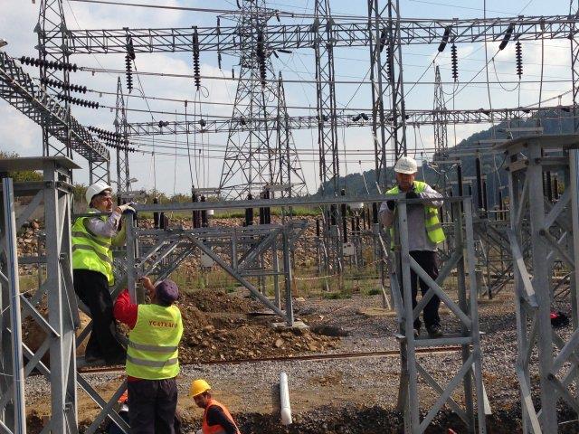 Elektrik Altyapı Tesisleri O.G. ve A.G. dağıtım tesisi anahtar teslimi projelendirilmesi, malzeme temini ve taahhüdünü kapsamaktadır.