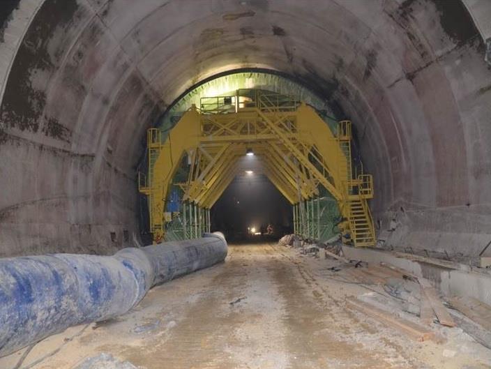 Şekil 4.41: Bursa- Yenişehir Tünel 4. T5 tüneli çıkışında 230 metre ile tamamlanmıştır. Tünel kaplaması tamamlanmıştır.