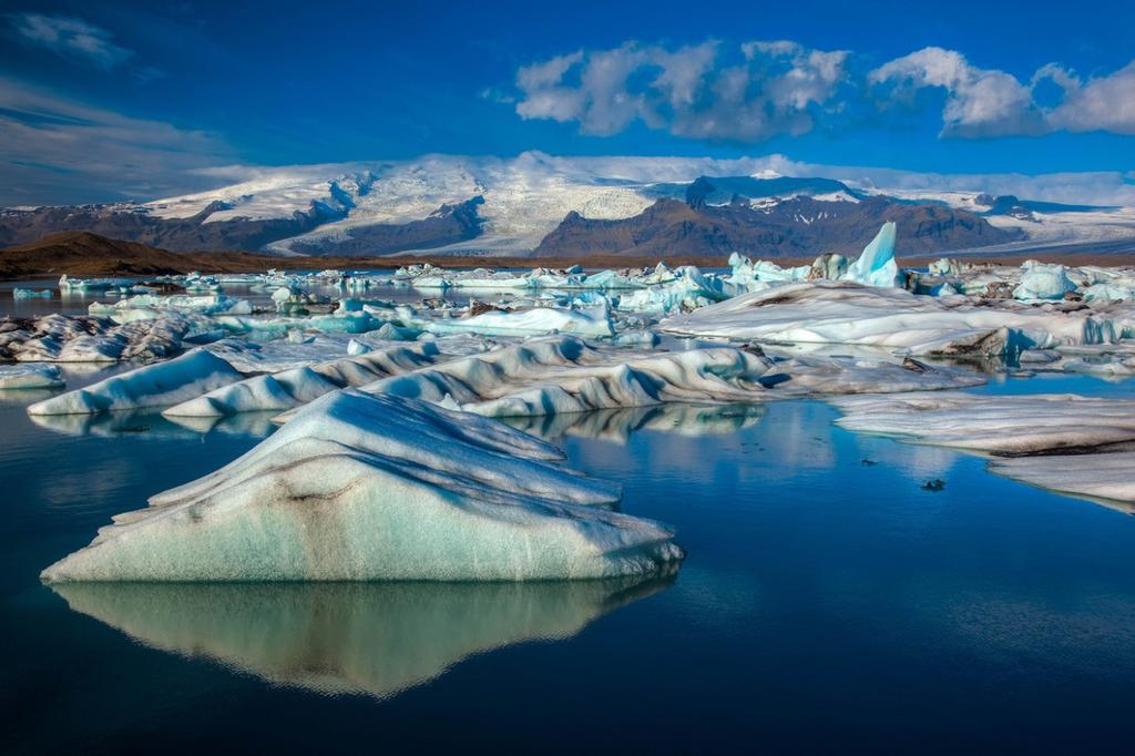 4. GÜN 04 Kasım 2017 Skaftafell - Jökulsarlon Kahvaltımızın ardından Güney İzlanda'nın harika manzarası ve yolculuğumuza özel hazırlanan dinlendirici