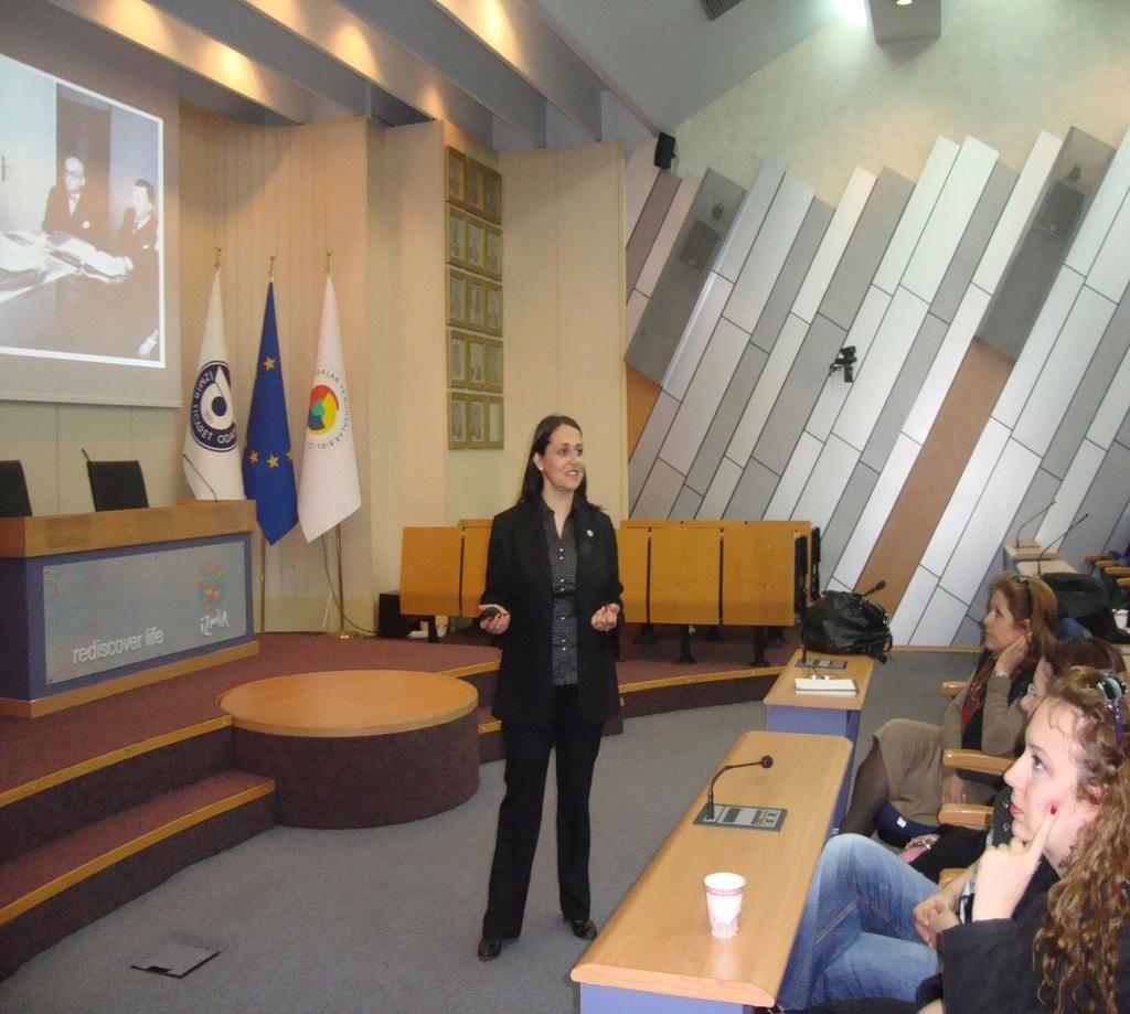 KONSEY ÜYELERİNE YÖNELİK DÜZENLENEN BEDEN DİLİ EĞİTİMİ Söz konusu eğitime olan yüksek talep nedeniyle Eğitim ve Seminerler Alt Konseyimiz gönüllü eğitimleri kapsamına beden dili eğitimi konusu da