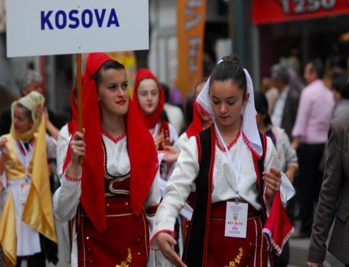 gerçekleştirilen 23 Nisan Uluslararası Çocuk Şenliklerine Gagavuzya, Azerbeycan, Moldova, Yakutistan ve Kosova