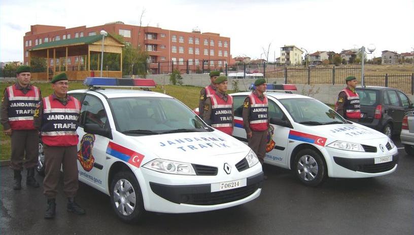 Jandarma Trafik Hizmetleri Jandarma Trafik Hizmetleri, tüm yurt sathında konuşlanmış