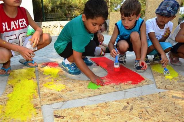 Bugün çocuklarımızın harçlıkları sayesinde 15 tane kulübe temin edilmiş oldu.