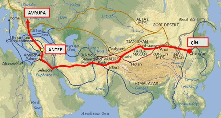 1.1.2 Ulaşım İlişkileri Gaziantep, tarihi İpek Yolu üzerinde olmasından dolayı yüzyıllar boyu önemli bir ulaşım ve ticaret odağı olmuştur.