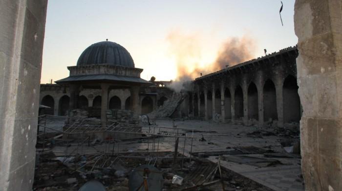 Halep'in İran'a 'teslimi' ve muhtemel Idlib savaşı Halep'in tamamen tahliye edilmesinin ardından, İran destekli güçlerinin Idlib'e yönelmesi bekleniyor. 22.12.