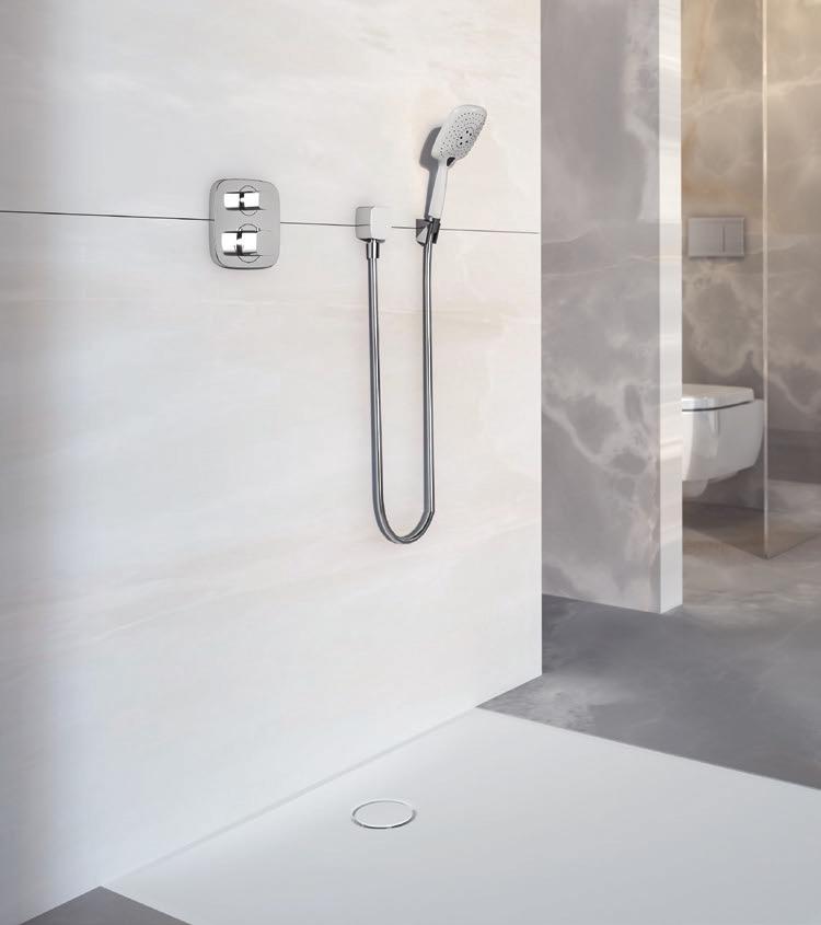 Hemzemin duşlar gelişiyor. Her geçen gün, duş alanlarında açık tasarımlar tercih eden müşteri sayısı artıyor. Bizim sistemimiz hemzemin duşlar için tüm kişisel isteklere çözüm sunar.