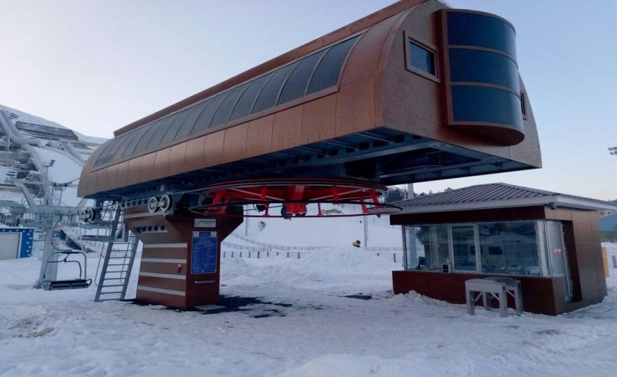 Sabit Klemli Telesiyejler Yaz ve kış kullanılmaya elverişli olan sistemler; yüksek taşıma kapasiteleri ve