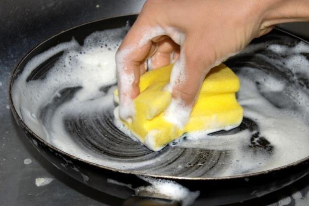 Sıvı sabunlarla ortalama 5 gram ile el yıkanabiliyor, sıvı sabuna göre 10 katı daha ekonomiktir...(tercihe göre antibakteriyel özelliği de verilebilir) PH: 5.5-6.