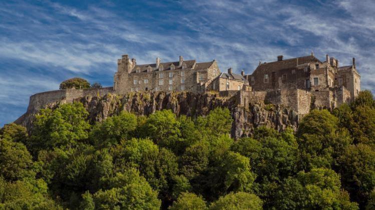 Stirling Castle, İskoçya nın merkezinde yer alan ve stratejik olarak bölgenin kontrolünü ele geçirmede