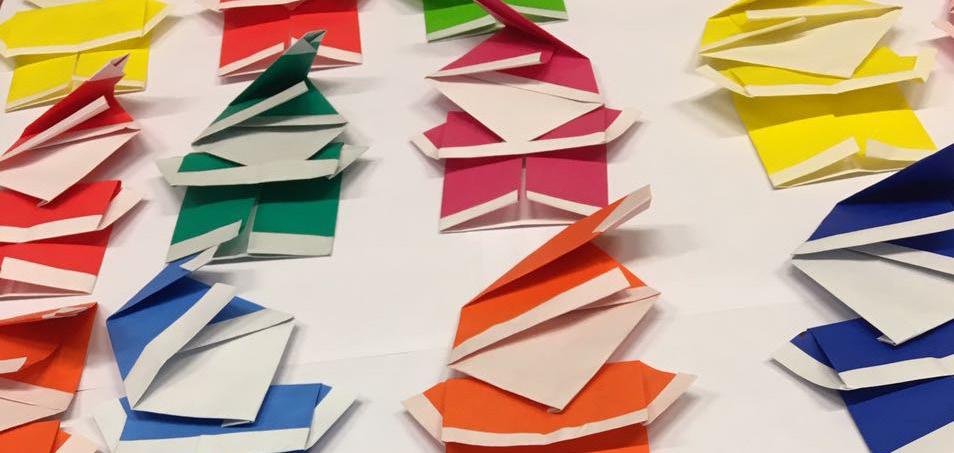Velimiz Sayın Ria Ünal, öğrencilerimizle bir araya gelerek origami sanatı ile ilgili paylaşımlarda