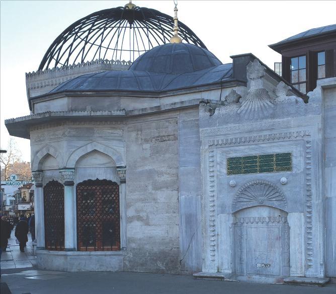 Sebillerde yoldan gelip geçenlere soğuk menba (kaynak) suyu; cuma, kandil ve