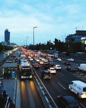 Metropol trafiğine çözüm getiren metrobüs Kadıköy de!